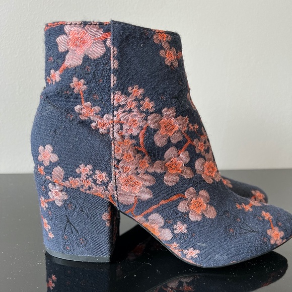Floral Cherry Blossom Ankle Boots - Picture 5 of 6